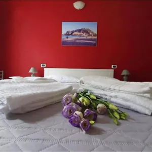 https://bb-villareale-35.palermohotels.org